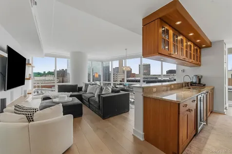 5 Renaissance Square White Plains NY 10601