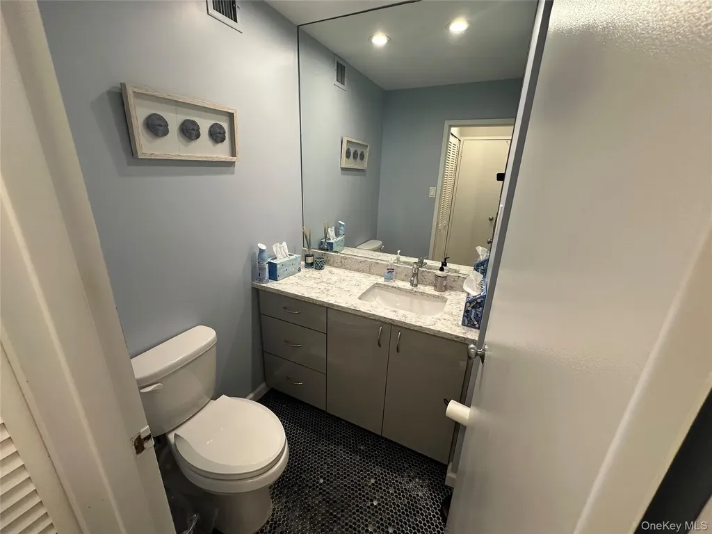 360 Shore Road Long Beach NY 11561