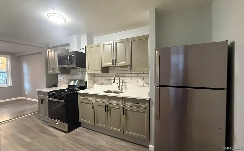 779 E 183rd Street Bronx NY 10460
