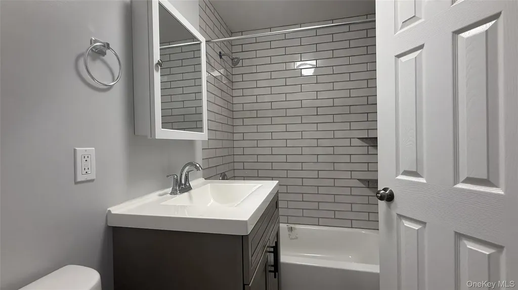 779 E 183rd Street Bronx NY 10460