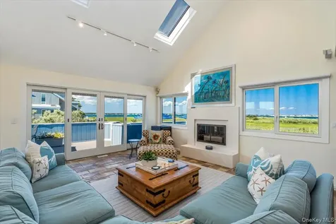 556 Dune Road Westhampton NY 11977