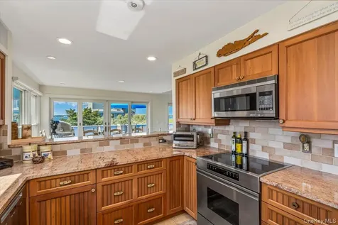 556 Dune Road Westhampton NY 11977
