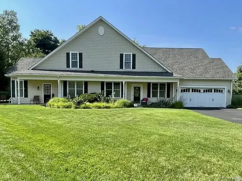 10 Maggie May Way Cold Spring NY 10516