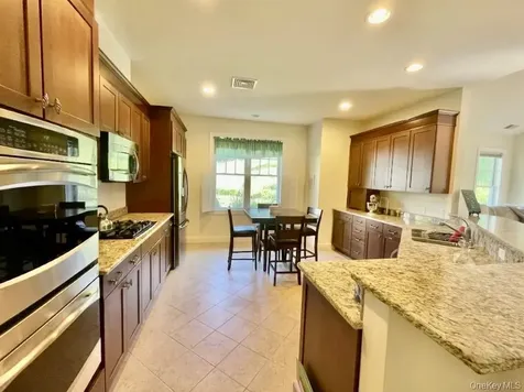 10 Maggie May Way Cold Spring NY 10516