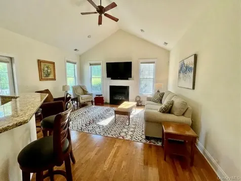 10 Maggie May Way Cold Spring NY 10516