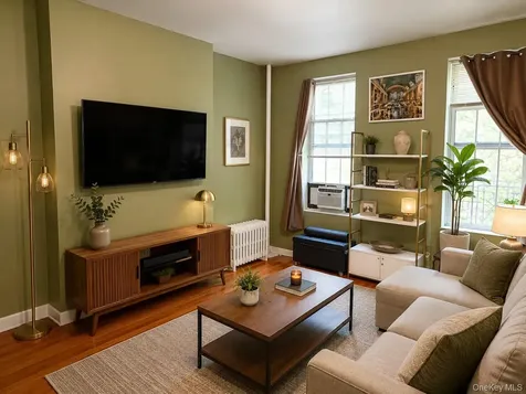 326 E 93rd Street New York (manhattan) NY 10128