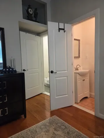 326 E 93rd Street New York (manhattan) NY 10128