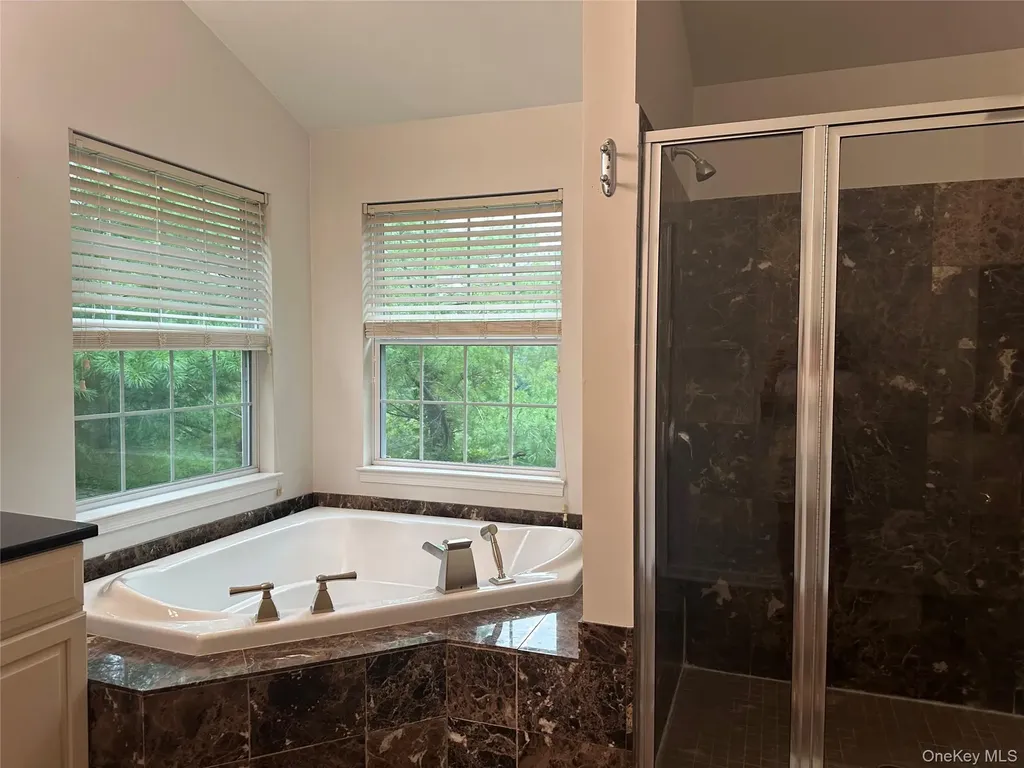 633 Creekside Lane Fishkill NY 12524