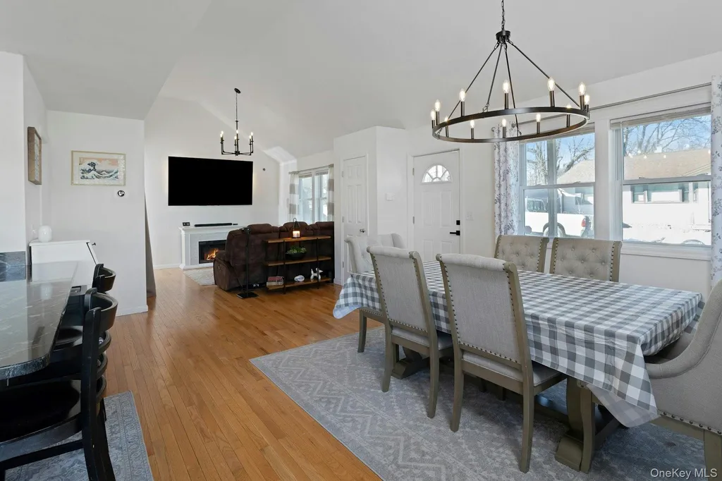 34 Ashburton Carmel NY 10512