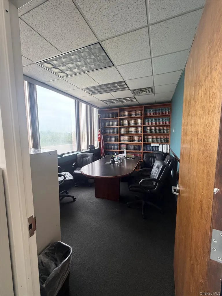 380 N Broadway Jericho NY 11753