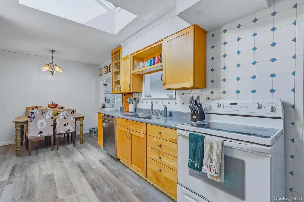 15 Lincoln Drive Washingtonville NY 10992