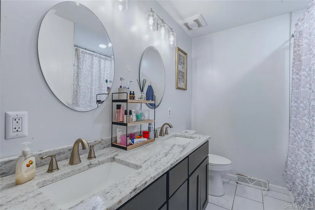 15 Lincoln Drive Washingtonville NY 10992