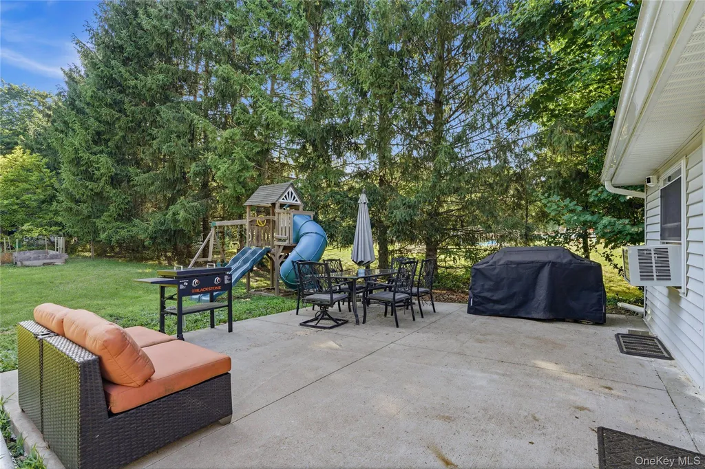 15 Lincoln Drive Washingtonville NY 10992
