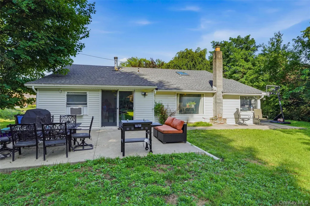15 Lincoln Drive Washingtonville NY 10992