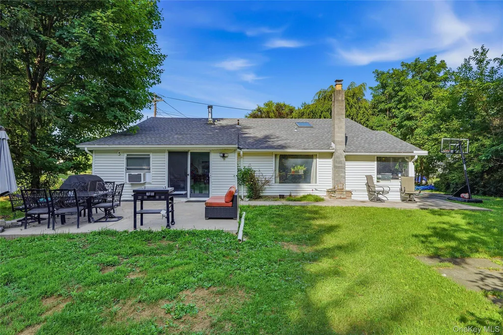 15 Lincoln Drive Washingtonville NY 10992