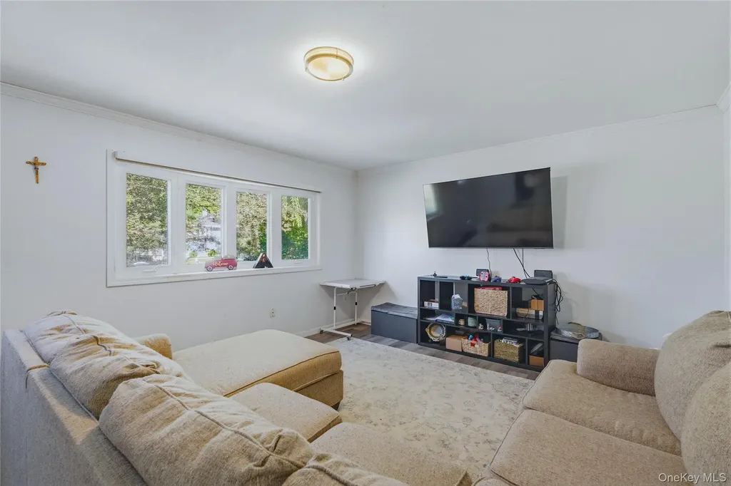 15 Lincoln Drive Washingtonville NY 10992