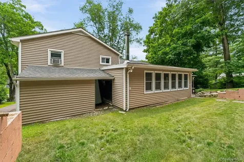 17 Ridge Road Cortlandt Manor NY 10567