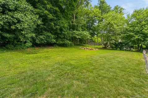 17 Ridge Road Cortlandt Manor NY 10567