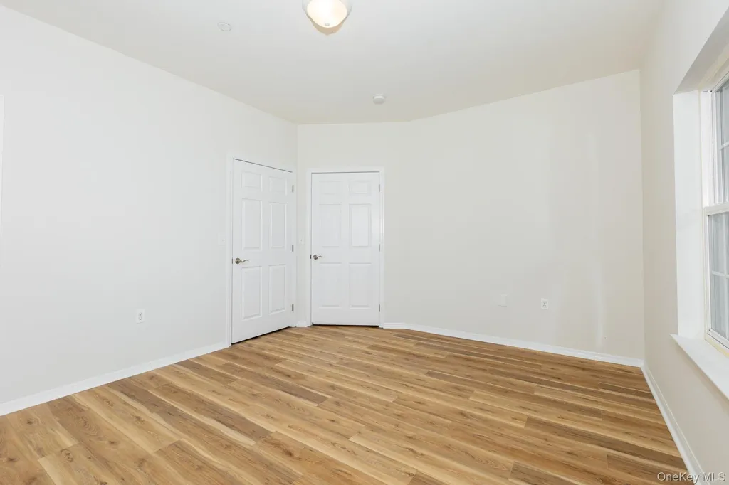 11 Jacqueline Way North Babylon NY 11703