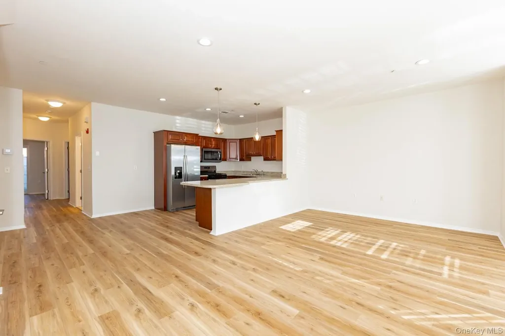 11 Jacqueline Way North Babylon NY 11703