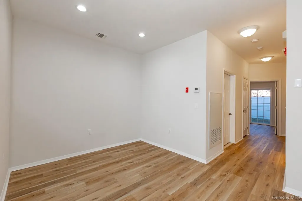 11 Jacqueline Way North Babylon NY 11703