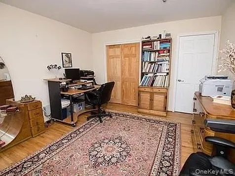 13 Westland Drive Glen Cove NY 11542