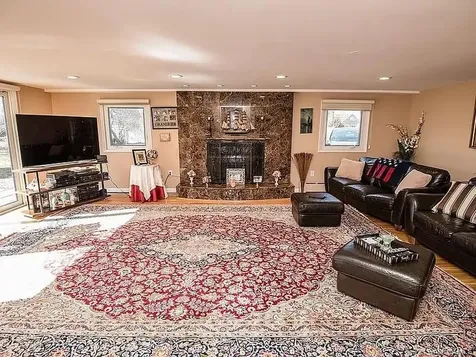 13 Westland Drive Glen Cove NY 11542