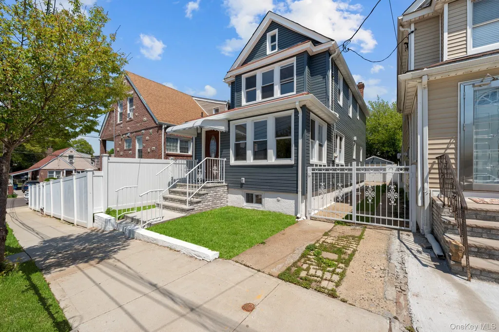 11633 192nd Street Saint Albans NY 11412