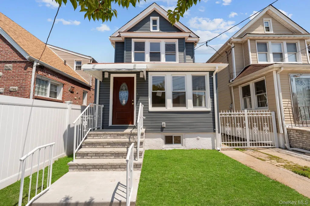 11633 192nd Street Saint Albans NY 11412