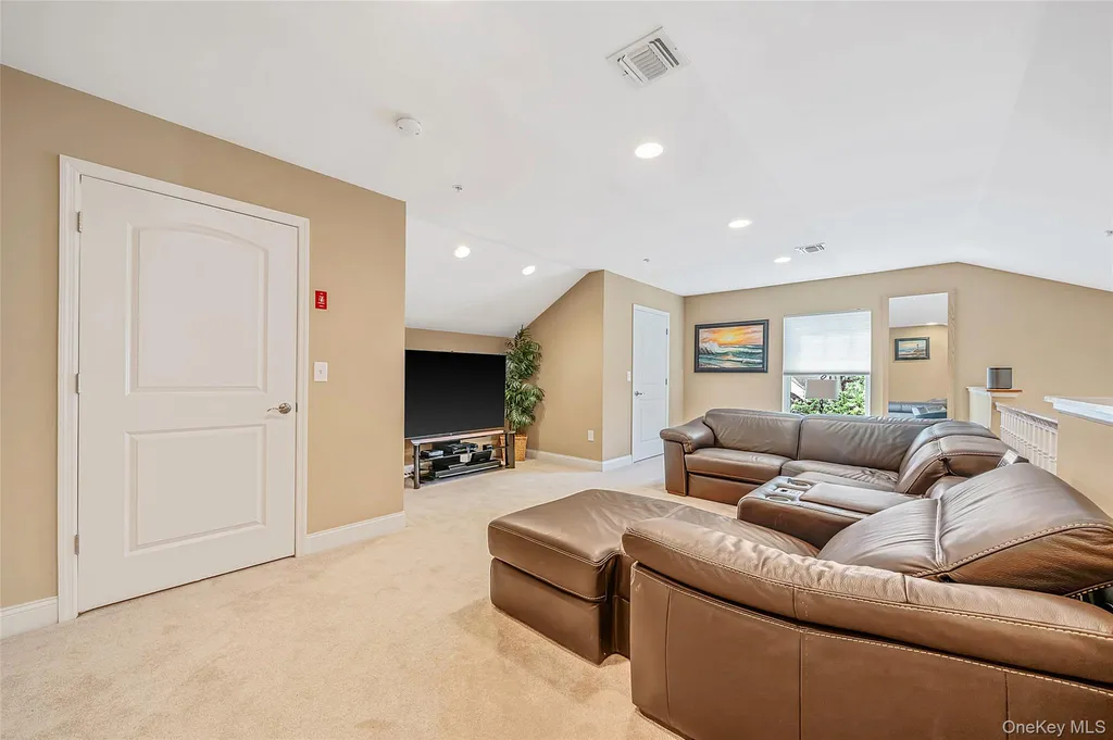 47 Barley Lane Patchogue NY 11772