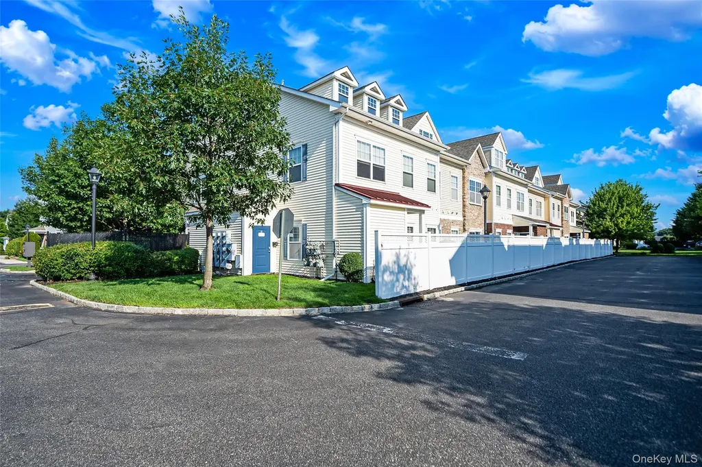 47 Barley Lane Patchogue NY 11772