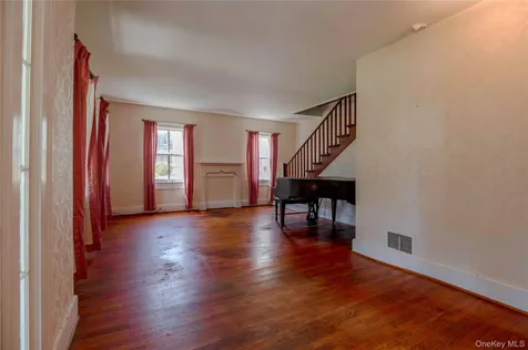 1402 Albany Avenue Kinderhook NY 12184