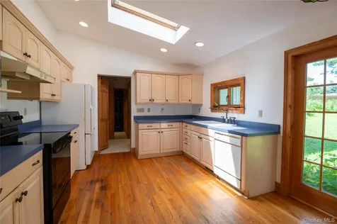 1402 Albany Avenue Kinderhook NY 12184