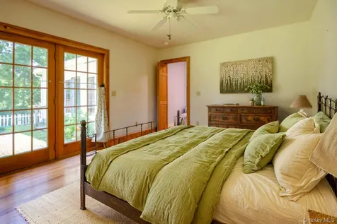 1402 Albany Avenue Kinderhook NY 12184