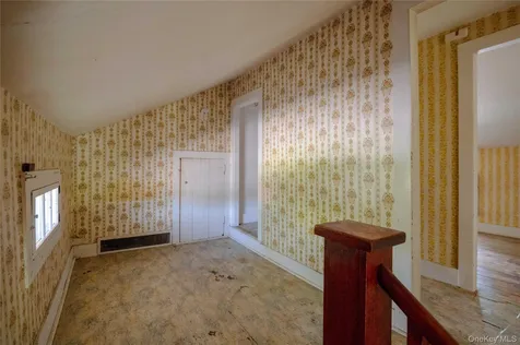 1402 Albany Avenue Kinderhook NY 12184