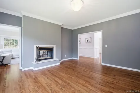 15 Ellis Drive White Plains NY 10605