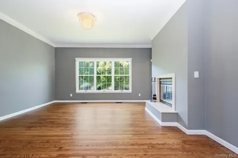 15 Ellis Drive White Plains NY 10605