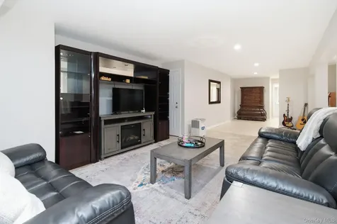 15 Ellis Drive White Plains NY 10605