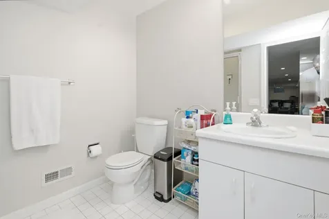 15 Ellis Drive White Plains NY 10605