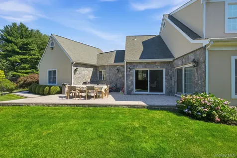 15 Ellis Drive White Plains NY 10605