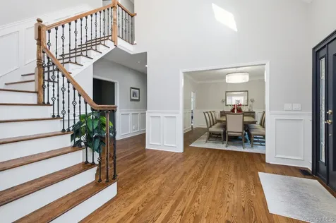 15 Ellis Drive White Plains NY 10605