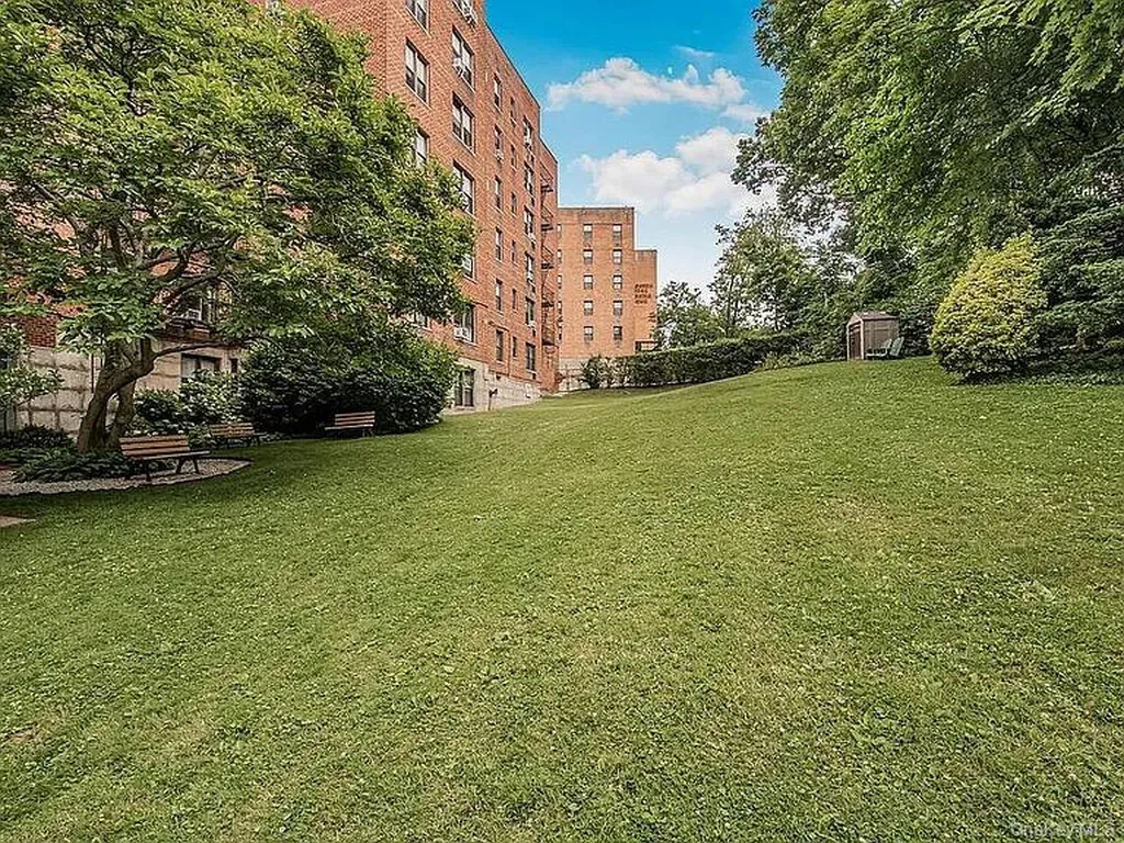 2550 Independence Avenue Bronx NY 10463