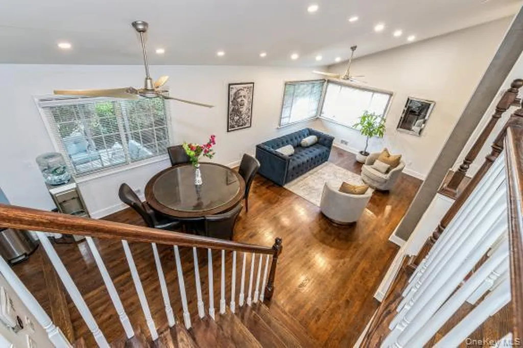 186 Oakwood Road Huntington Station NY 11746