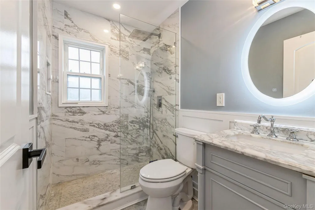 186 Oakwood Road Huntington Station NY 11746