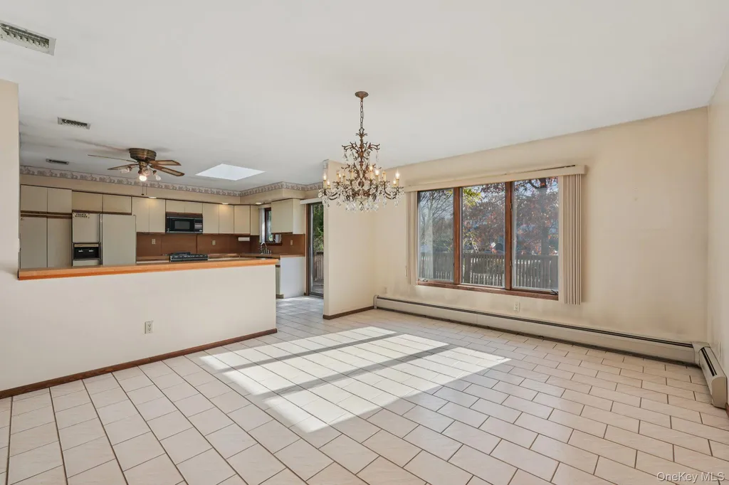 24 Brenda Lane Bardonia NY 10954
