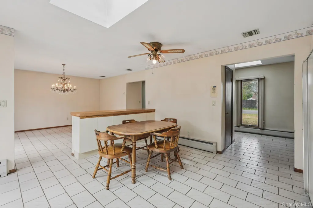 24 Brenda Lane Bardonia NY 10954