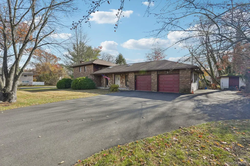 24 Brenda Lane Bardonia NY 10954