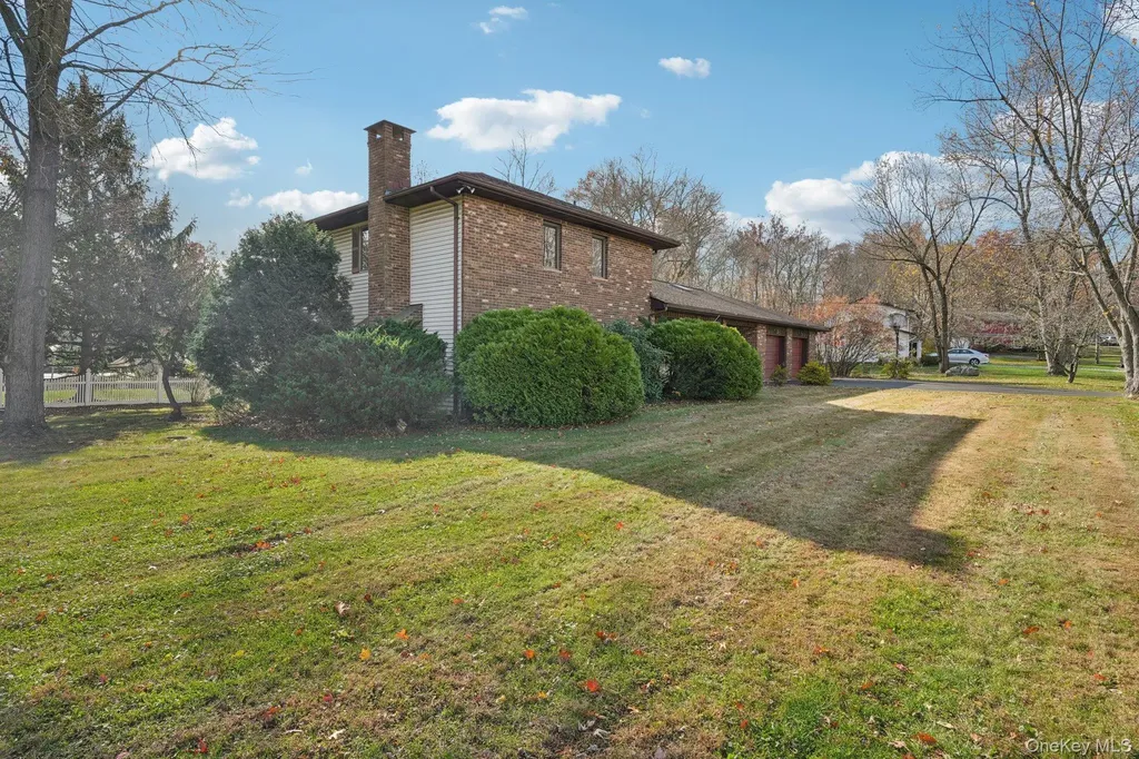 24 Brenda Lane Bardonia NY 10954