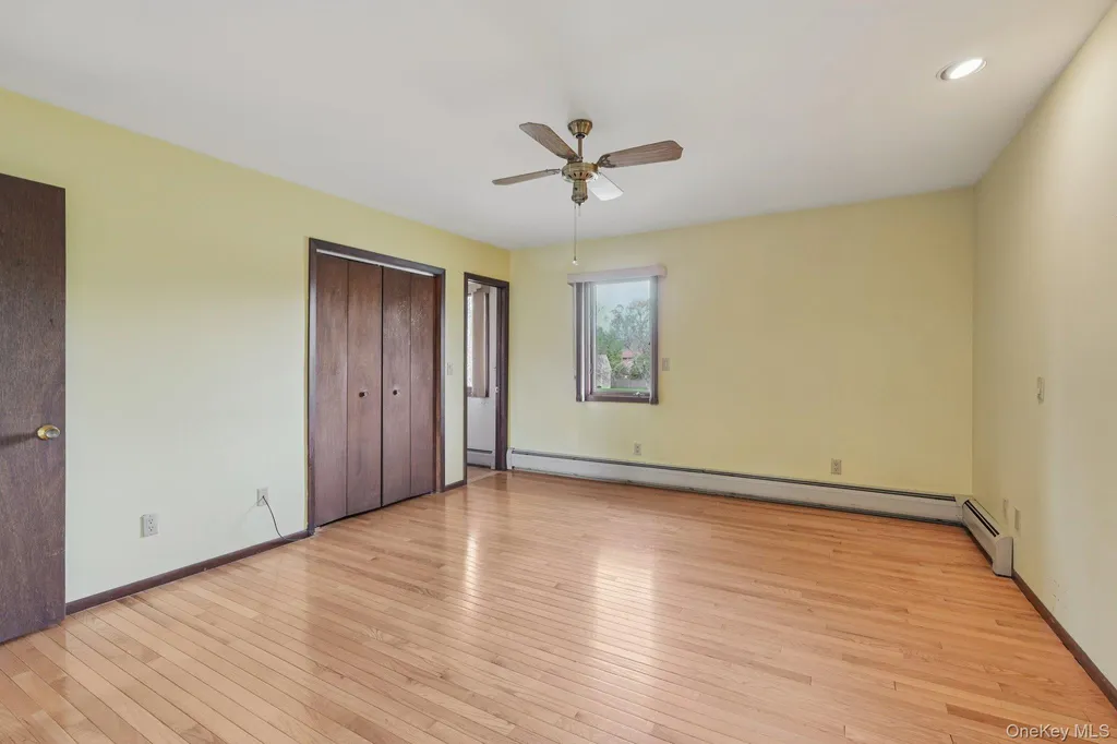 24 Brenda Lane Bardonia NY 10954