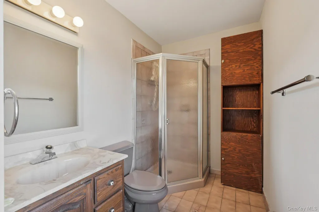 24 Brenda Lane Bardonia NY 10954